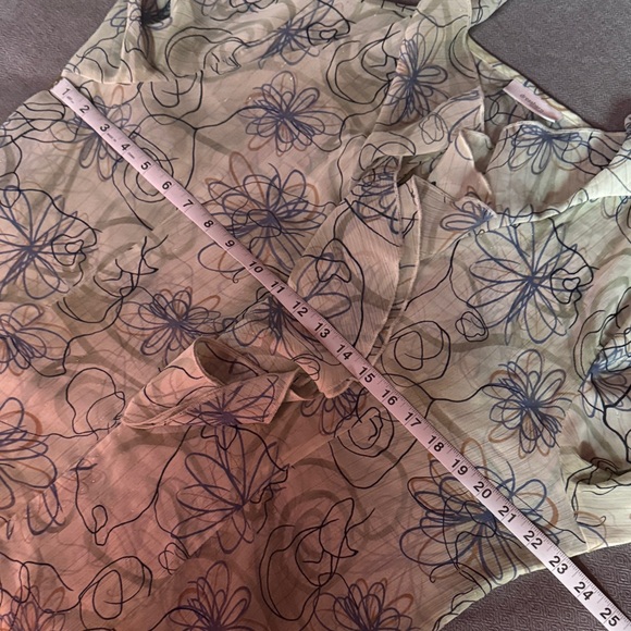 Dress Barn Sheer Blouse, size XL - Picture 10 of 11